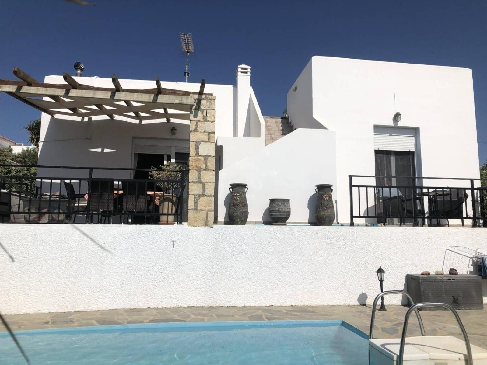 In Arkadi Mit Privatem Pool